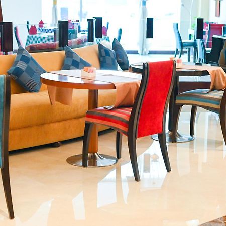 City Seasons Hotel & Suites Maskat Zewnętrze zdjęcie