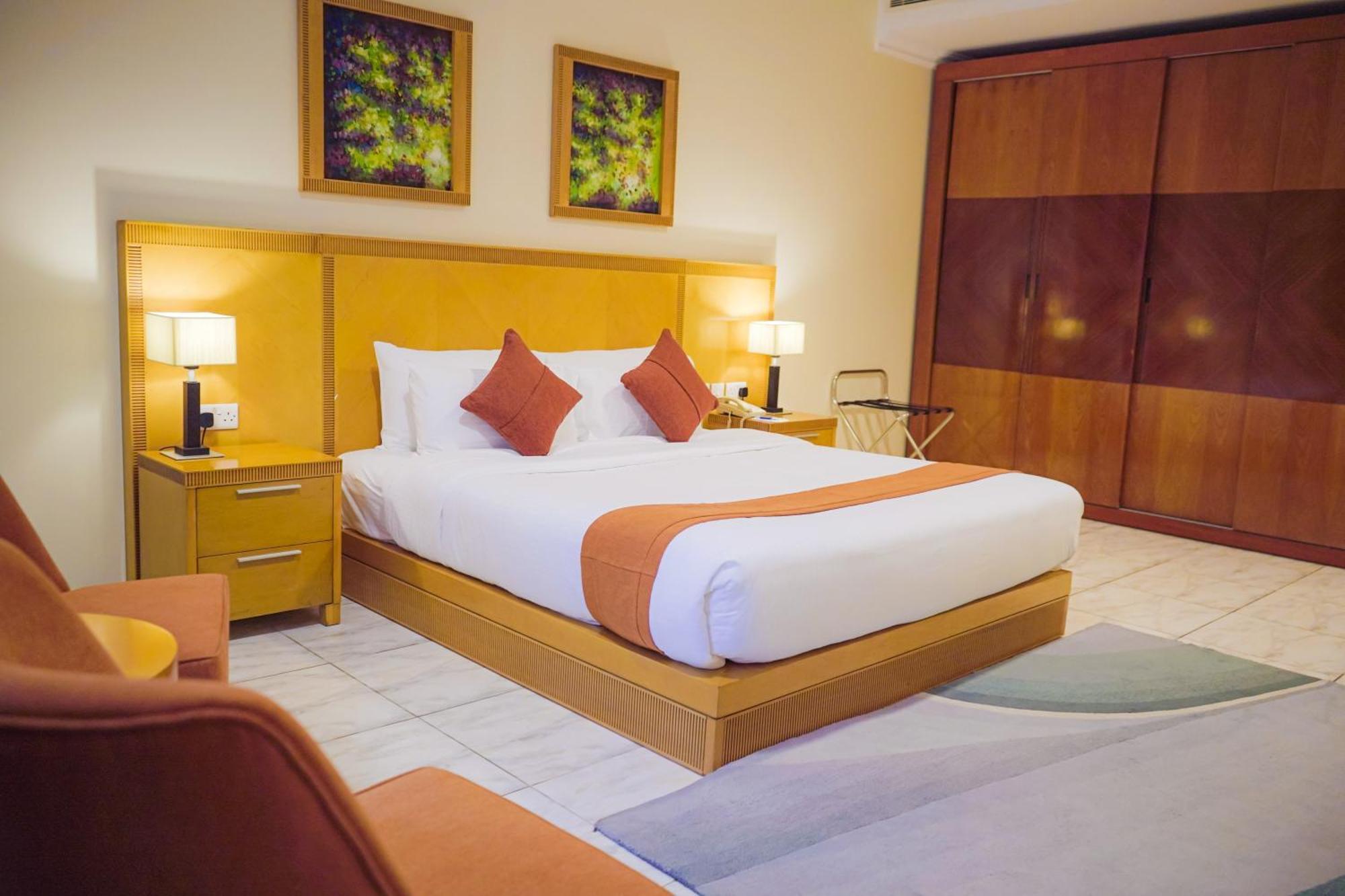 City Seasons Hotel & Suites Maskat Zewnętrze zdjęcie