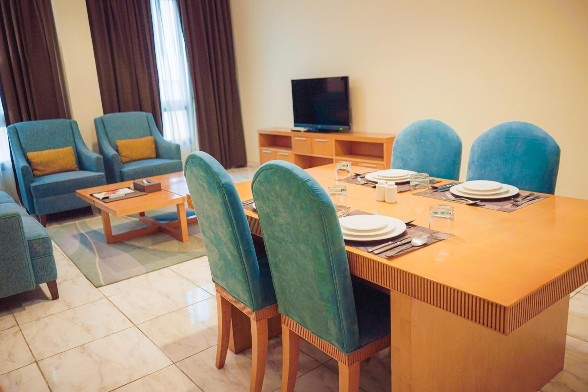 City Seasons Hotel & Suites Maskat Pokój zdjęcie