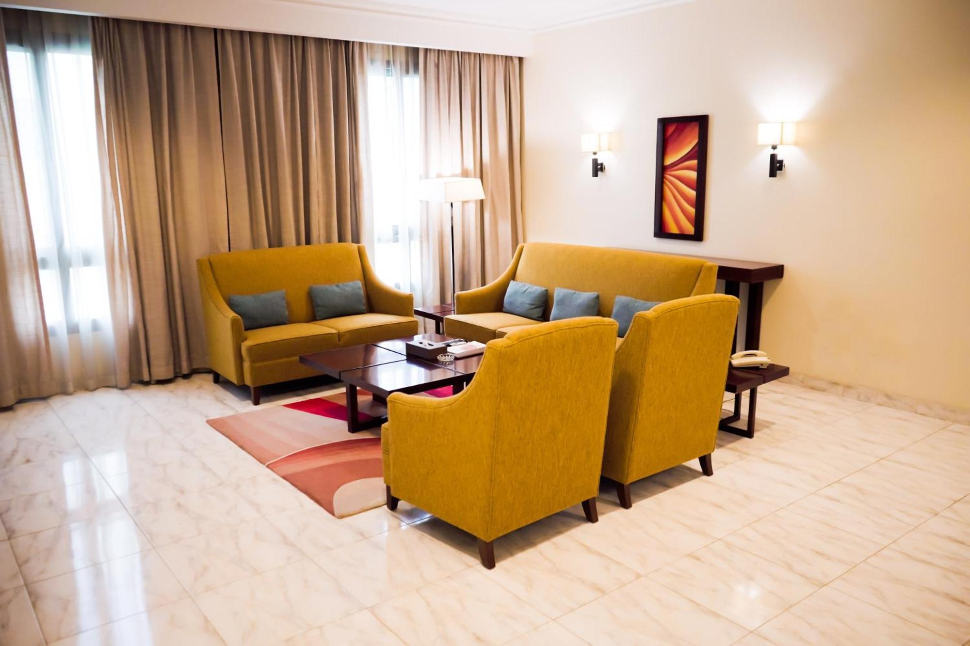 City Seasons Hotel & Suites Maskat Pokój zdjęcie