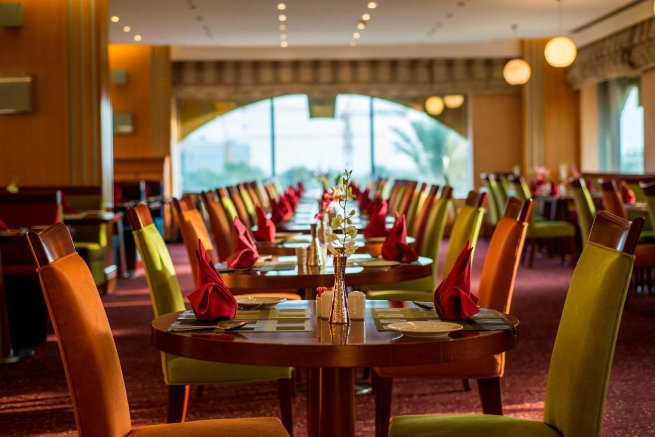 City Seasons Hotel & Suites Maskat Zewnętrze zdjęcie